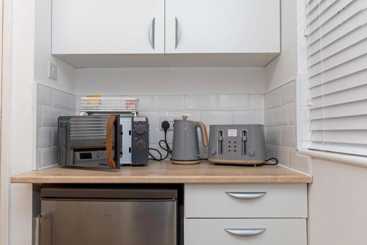 1 Bed Holiday Apartment,Pets Are Welcome Уэймут Экстерьер фото