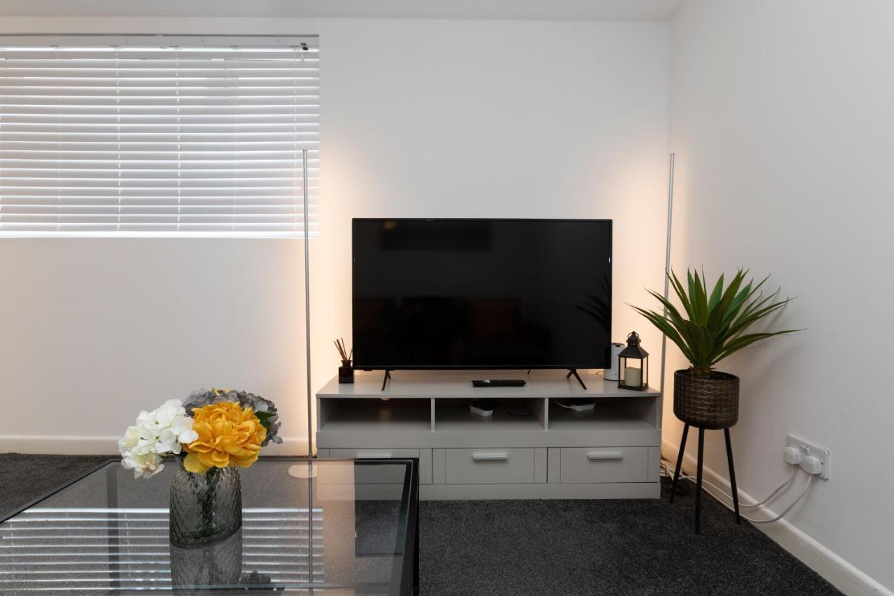 1 Bed Holiday Apartment,Pets Are Welcome Уэймут Экстерьер фото